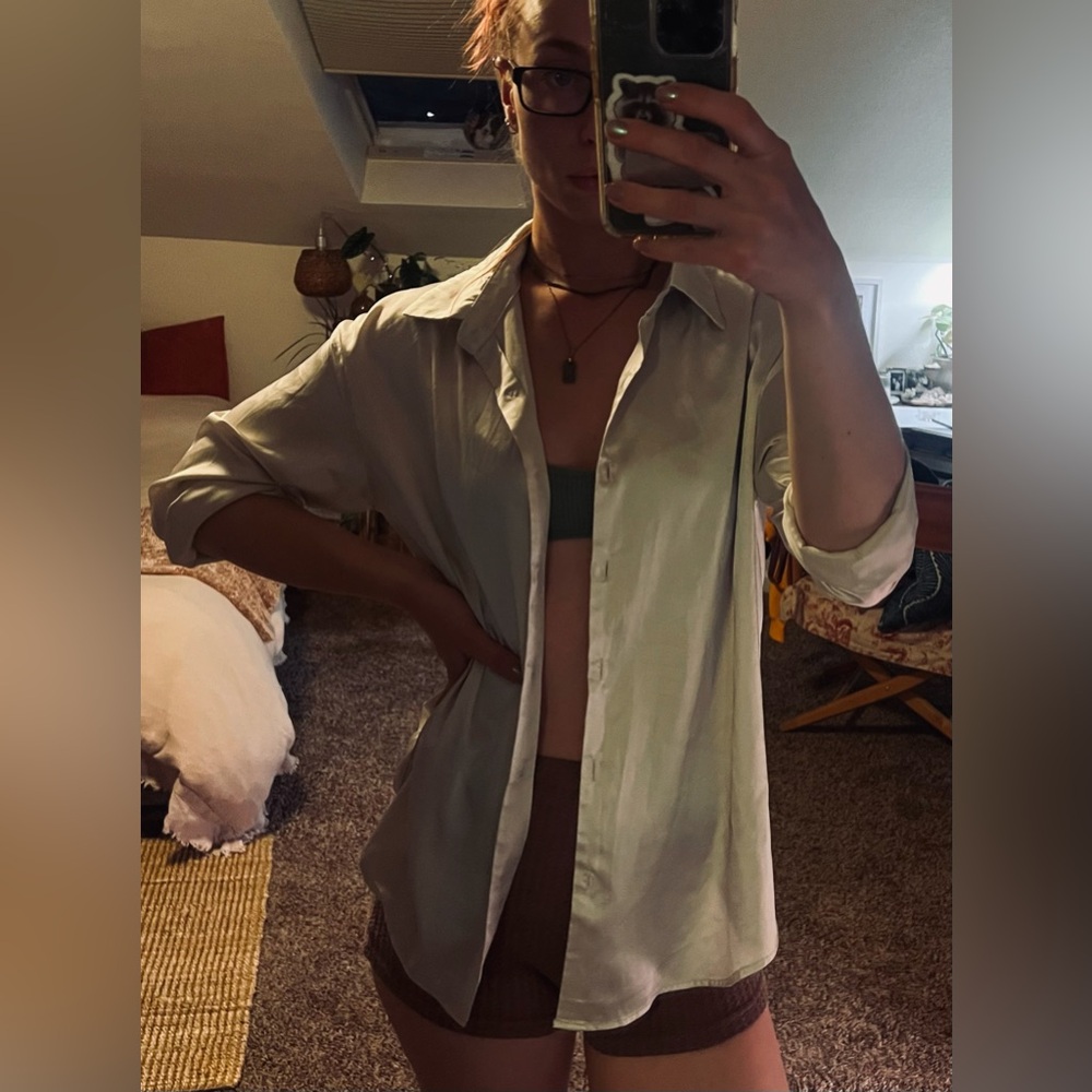 Chigant Gray White Silk Women’s Button-Up Shirt layering sexy dupe